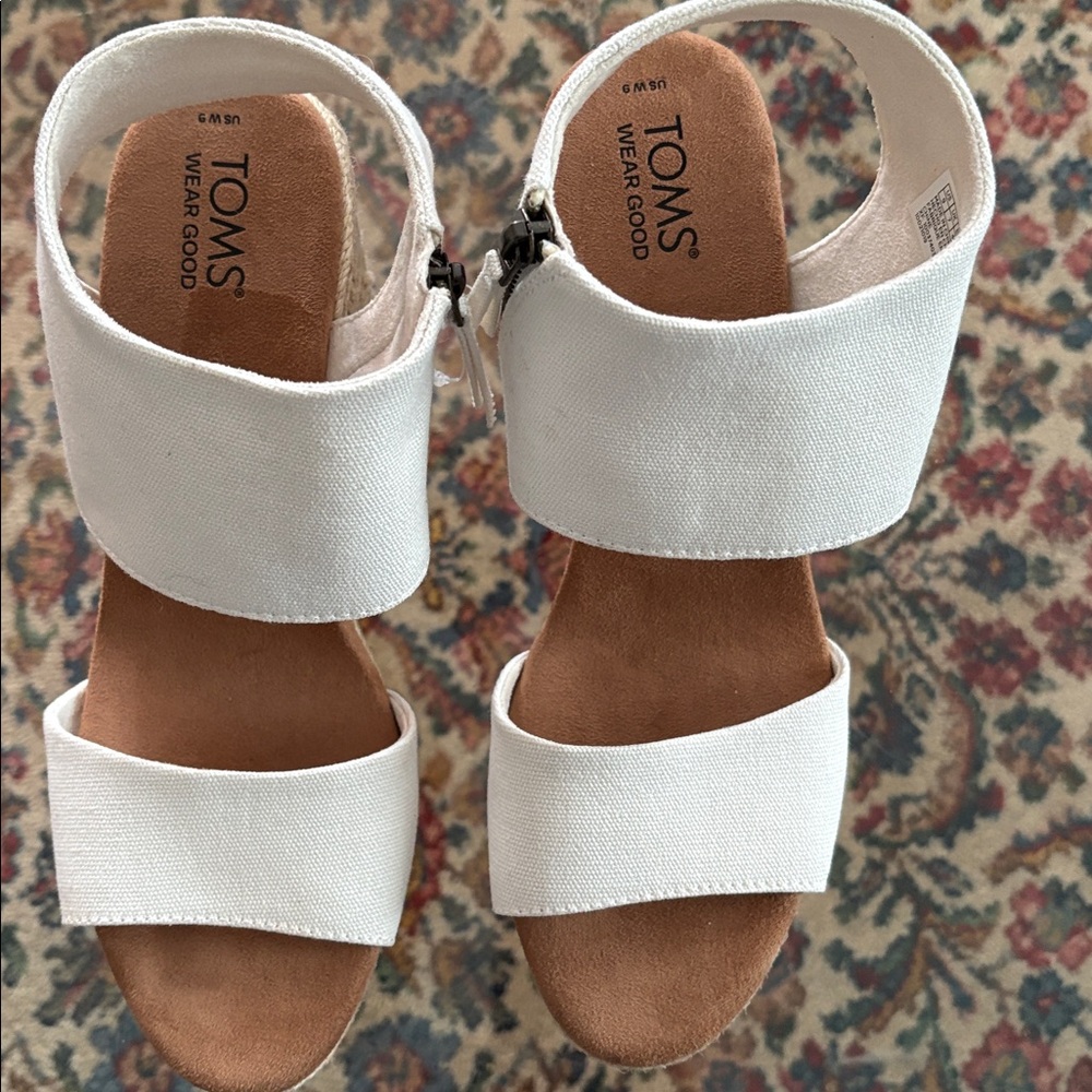 TOMS Women's Cream Sandals